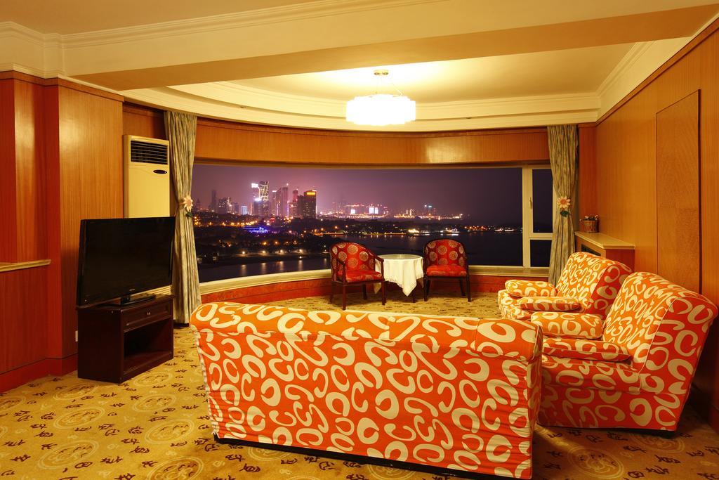 Donghai Grand Hotel Qingdao Camera foto