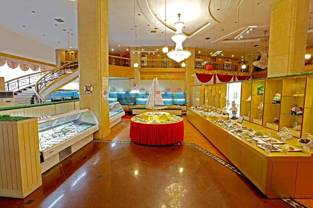 Donghai Grand Hotel Qingdao Esterno foto