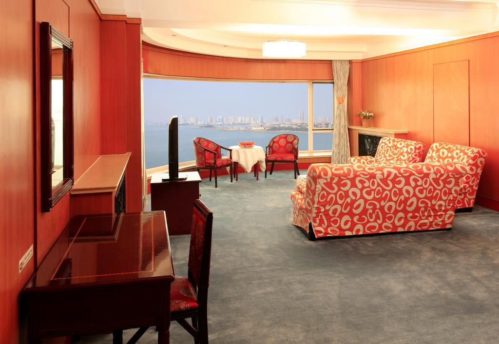 Donghai Grand Hotel Qingdao Camera foto