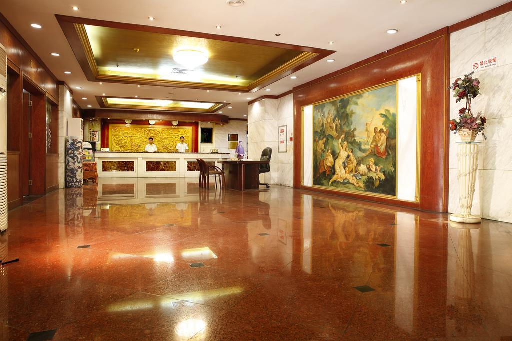Donghai Grand Hotel Qingdao Esterno foto