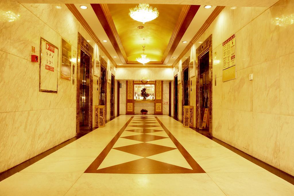 Donghai Grand Hotel Qingdao Esterno foto